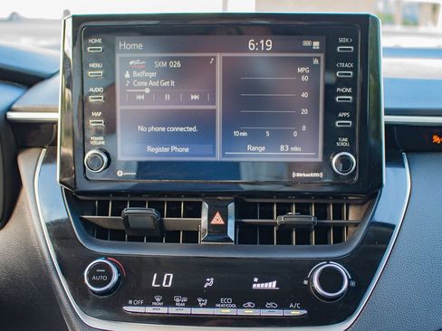 Used 2021 Toyota Corolla LE FWD image 24