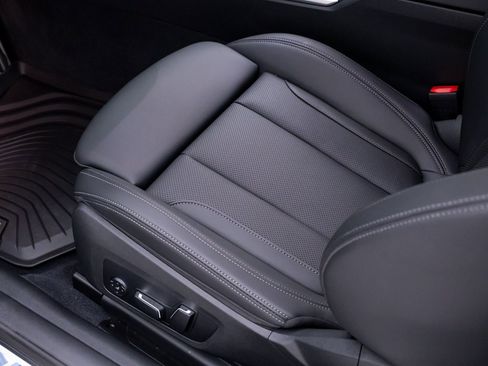 New 2026 BMW 440i xDrive Convertible w/ Premium Package AWD/4WD image 16