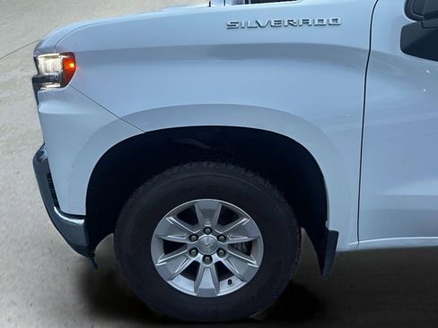 Used 2019 Chevrolet Silverado 1500 LT w/ Remote Start Package image 8