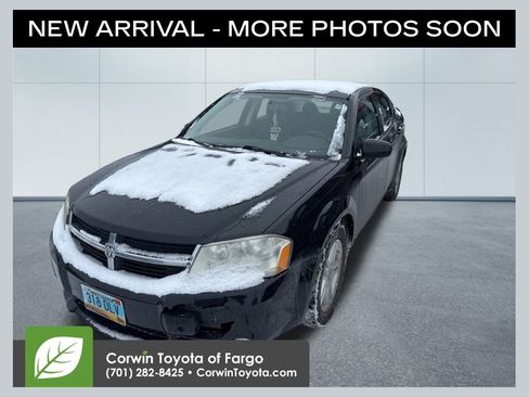 Used 2010 Dodge Avenger R/T image 1