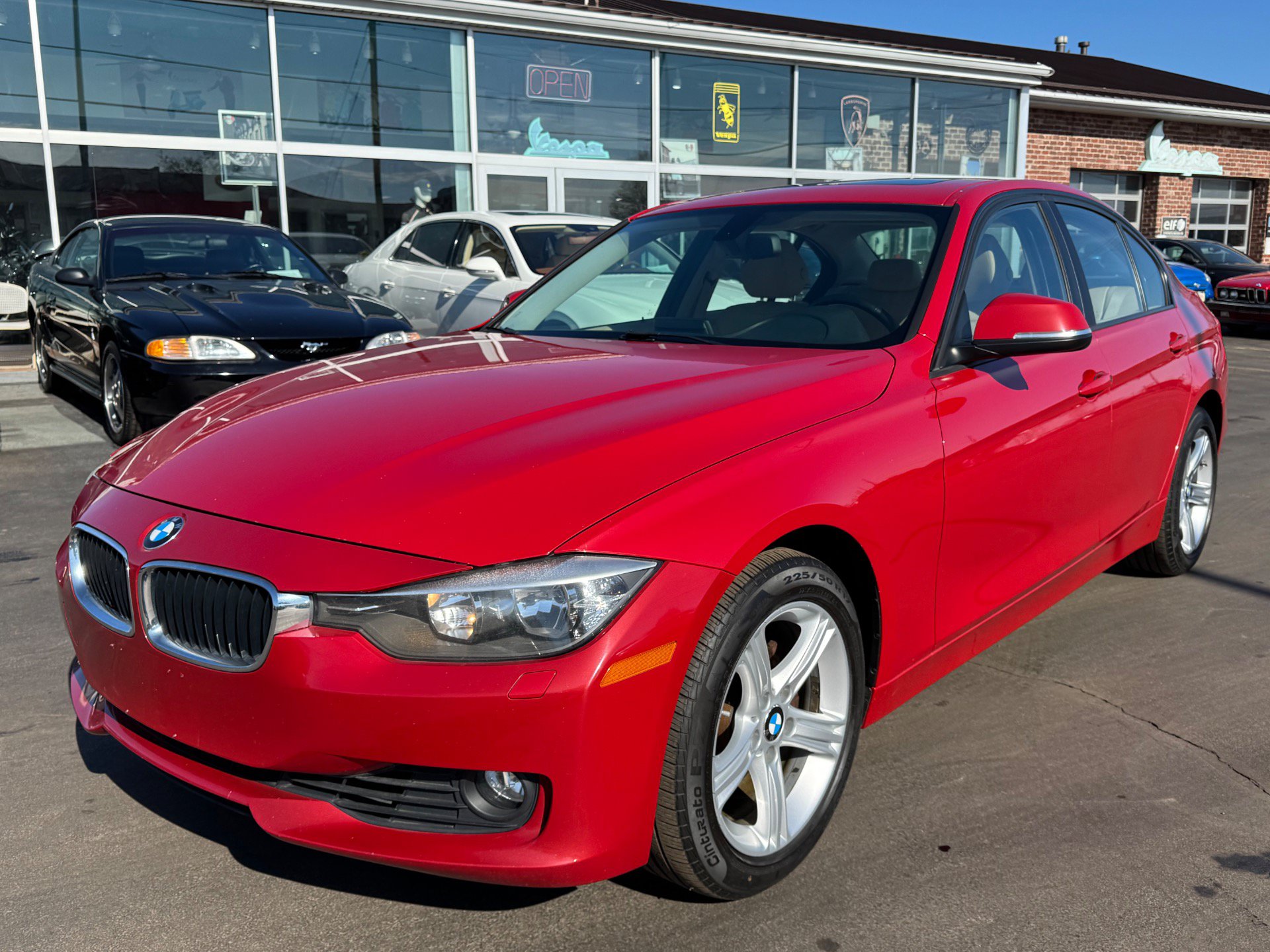 Used 2013 BMW 328i xDrive Sedan AWD/4WD image 1