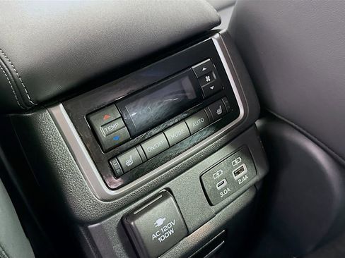 Certified 2025 Subaru Ascent Touring image 34
