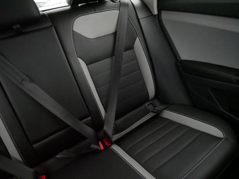 Used 2023 Volkswagen Taos SEL image 14