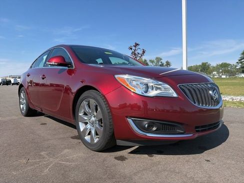 Used 2016 Buick Regal FWD image 1