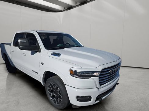 New 2026 RAM 1500 Laramie AWD/4WD image 8