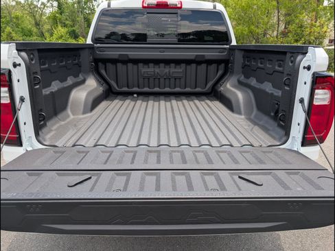 Used 2026 GMC Canyon AT4 w/ Technology Plus Package AWD/4WD image 20