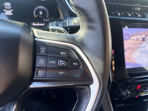 Used 2021 Jeep Grand Cherokee L Laredo image 30