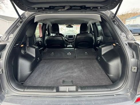 Used 2020 Jeep Cherokee Latitude Plus w/ Cold Weather Group image 85