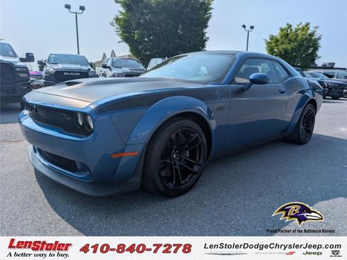 Used 2022 Dodge Challenger R/T Scat Pack RWD image 1