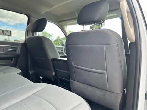 Used 2022 RAM 1500 Classic SLT w/ Electronics Group image 7