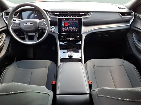 New 2025 Jeep Grand Cherokee Laredo w/ Luxury Tech Group I image 13