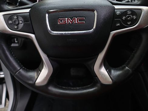 Used 2020 GMC Acadia SLE w/ Driver Convenience Package FWD image 20