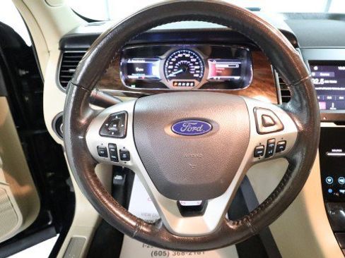 Used 2017 Ford Taurus Limited image 18