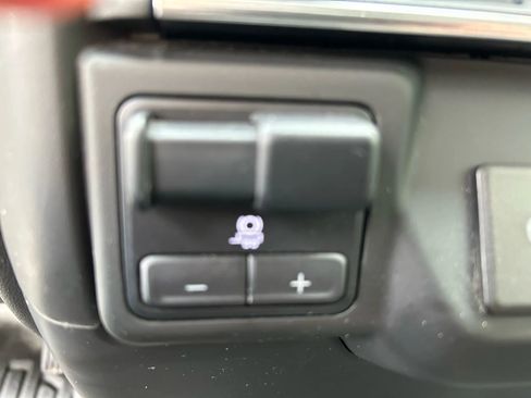 Used 2021 GMC Sierra 3500 4x4 Crew Cab w/ Convenience Package image 24