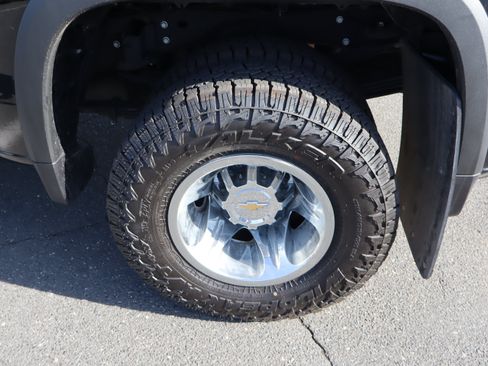 Used 2024 Chevrolet Silverado 3500 LT w/ Convenience Package AWD/4WD image 41