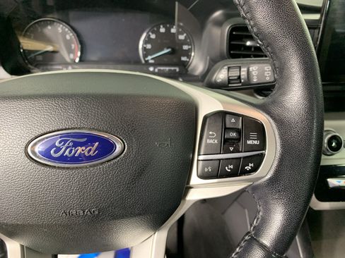 Used 2022 Ford Explorer XLT RWD image 21