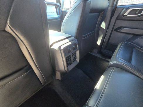 Used 2025 Ford Bronco Outer Banks image 18