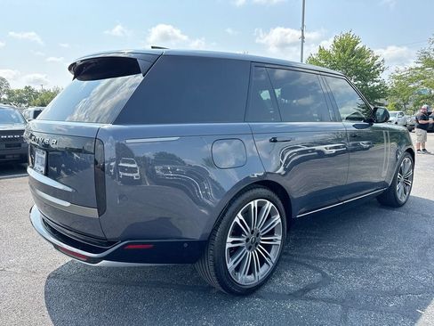 Used 2024 Land Rover Range Rover Long Wheelbase SE AWD/4WD image 11