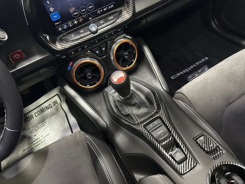 Used 2021 Chevrolet Camaro SS RWD image 38