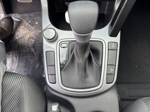Certified 2024 Kia Seltos LX AWD/4WD image 9