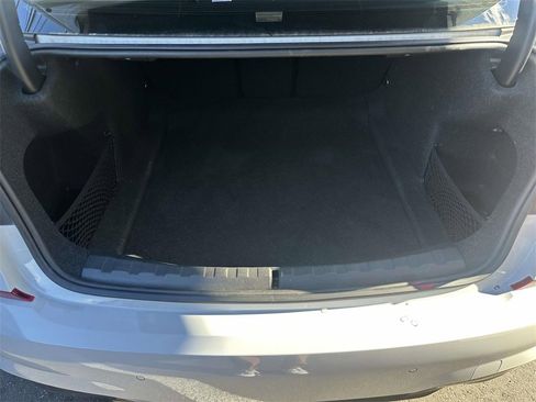 Used 2022 BMW 330i xDrive Sedan w/ M Sport Package image 11