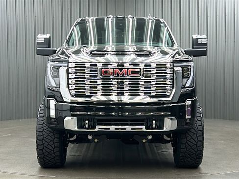 Used 2025 GMC Sierra 3500 Denali w/ Denali Reserve Package image 8