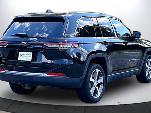 Used 2023 Jeep Grand Cherokee 4WD 4xe image 8