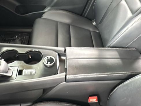 Used 2023 Nissan Rogue SV w/ SV Premium B Package image 34