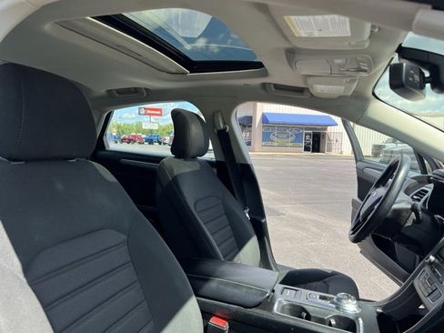 Used 2019 Ford Fusion SE image 33