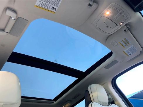 Used 2022 Lincoln Navigator Black Label image 12