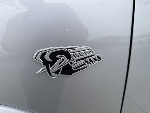 New 2026 RAM 1500 Laramie AWD/4WD image 12