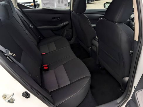 Used 2025 Nissan Sentra SV FWD image 25