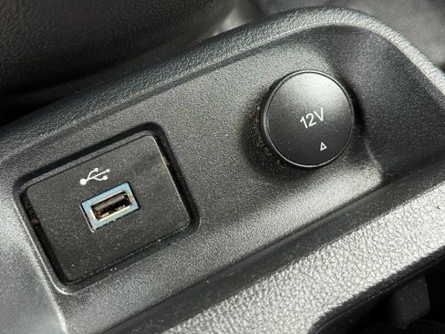 Used 2020 Ford Transit Connect XL image 27