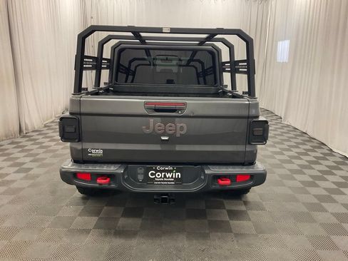 Used 2022 Jeep Gladiator Rubicon w/ Cold Weather Group AWD/4WD image 5