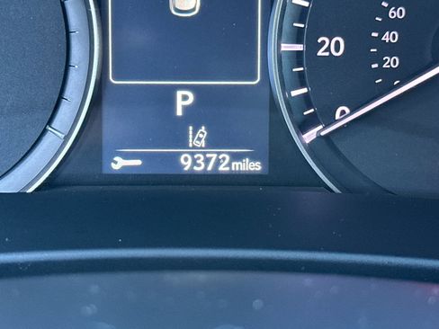 Used 2020 Lexus RX 450h AWD image 30