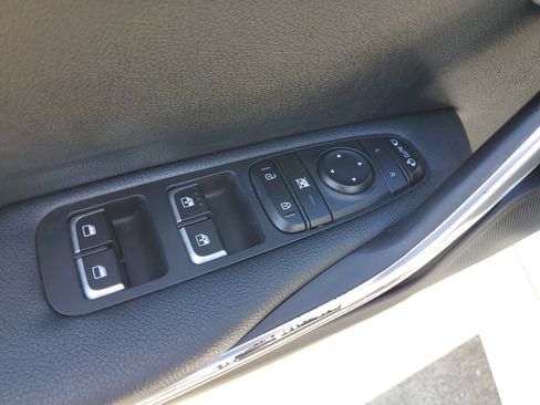 Used 2021 Kia Stinger GT-Line image 17