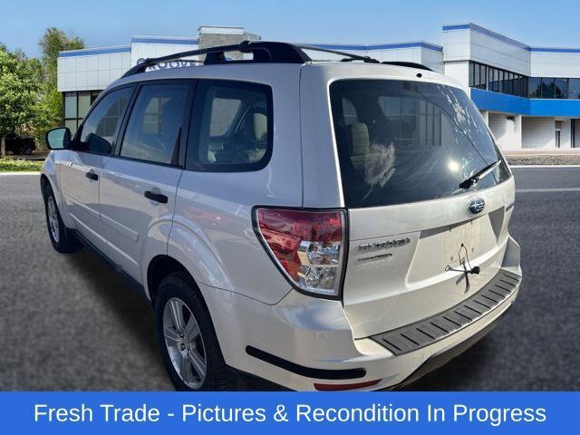 Used 2011 Subaru Forester 2.5X w/ Alloy Wheel Value Pkg AWD/4WD image 3