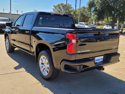 New 2026 Chevrolet Silverado 1500 Custom image 3