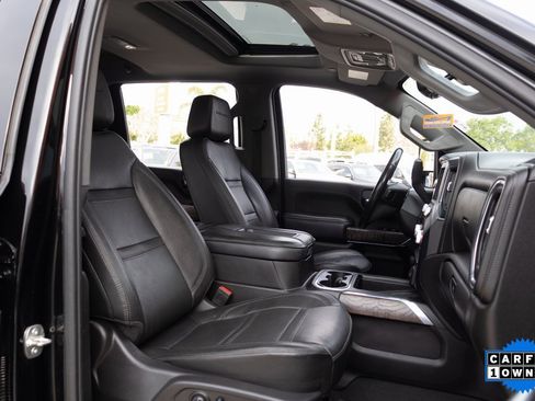 Used 2022 GMC Sierra 2500 Denali w/ Denali Black Diamond Edition image 19