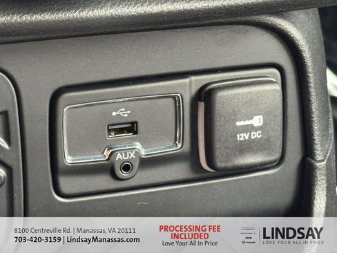 Used 2015 Jeep Renegade Limited FWD image 21