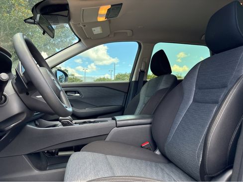 Certified 2023 Nissan Rogue SV AWD/4WD image 9