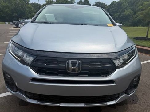 Used 2026 Honda Odyssey EX-L image 3
