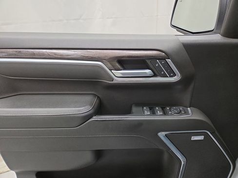 Used 2022 Chevrolet Silverado 1500 LTZ w/ LTZ Premium Package AWD/4WD image 21