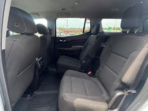 Used 2018 GMC Acadia SLE FWD image 19