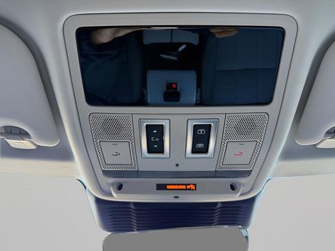 Certified 2025 Land Rover Range Rover Evoque S image 29