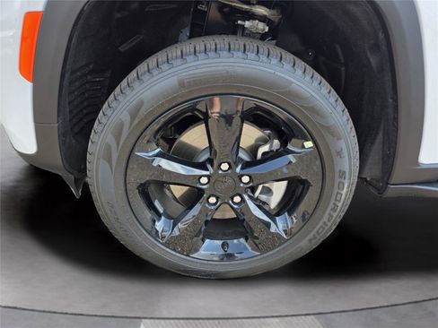 New 2026 Jeep Grand Cherokee L Limited image 39