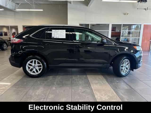 Used 2021 Ford Edge SEL w/ Convenience Package AWD/4WD image 11