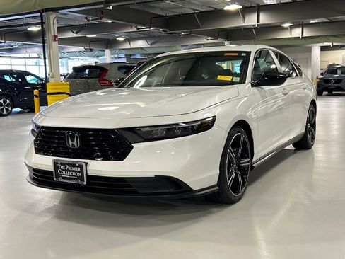 Used 2023 Honda Accord Sport image 5