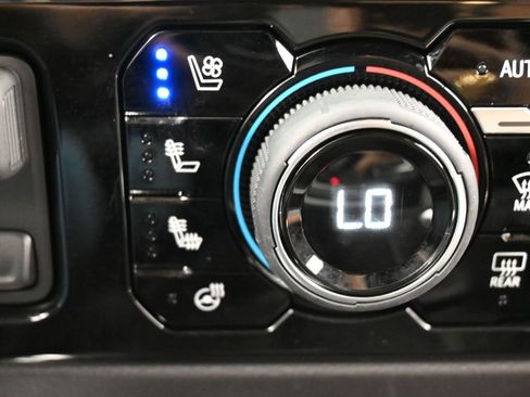 Used 2026 Chevrolet Silverado 1500 High Country w/ Technology Package image 31