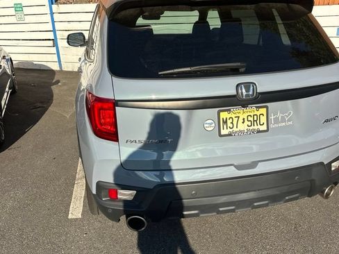 Used 2023 Honda Passport EX-L image 6